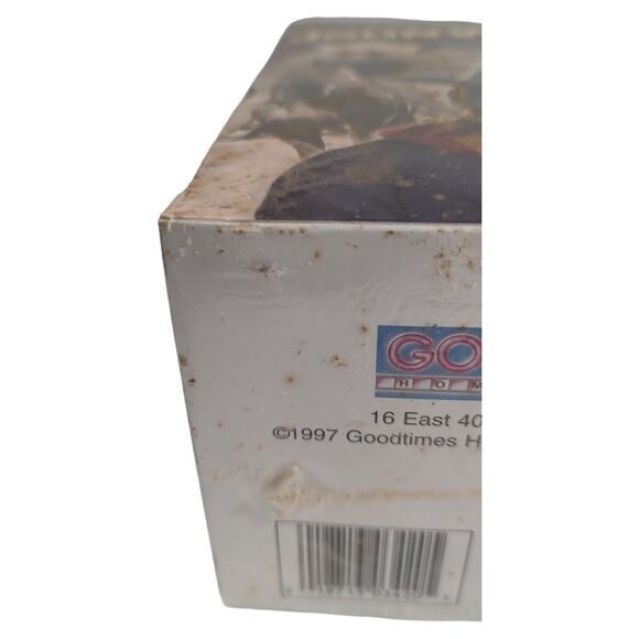 Vntg 1997 John Wayne 5 Pack Collector Series VHS Movie Collectibles GoodTimes - Picture 5 of 5